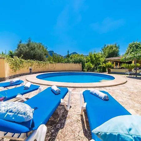 3-bedroom With Pool 別荘
